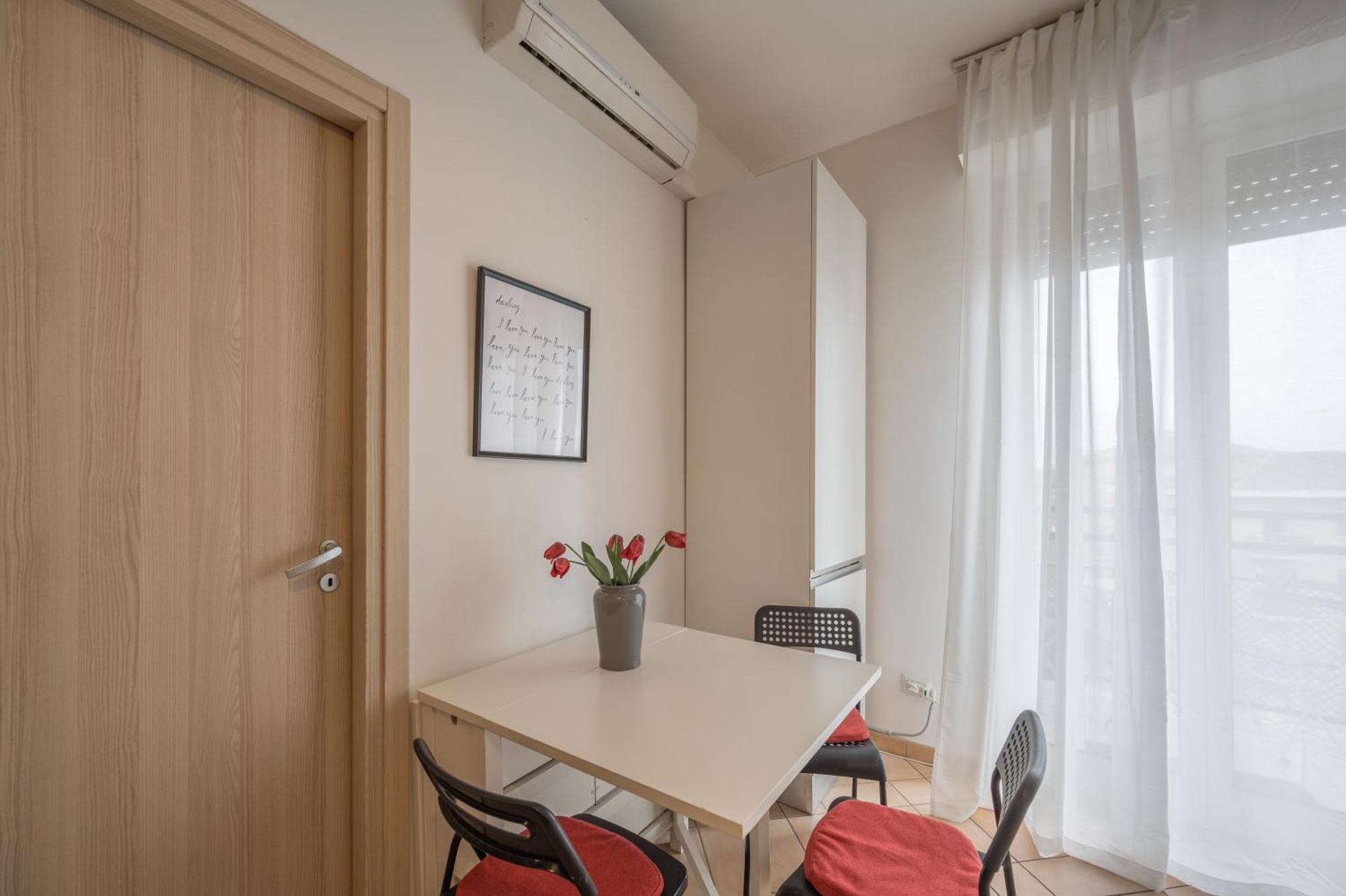 Apartament Primopiano - Palmanova Mediolan Zewnętrze zdjęcie